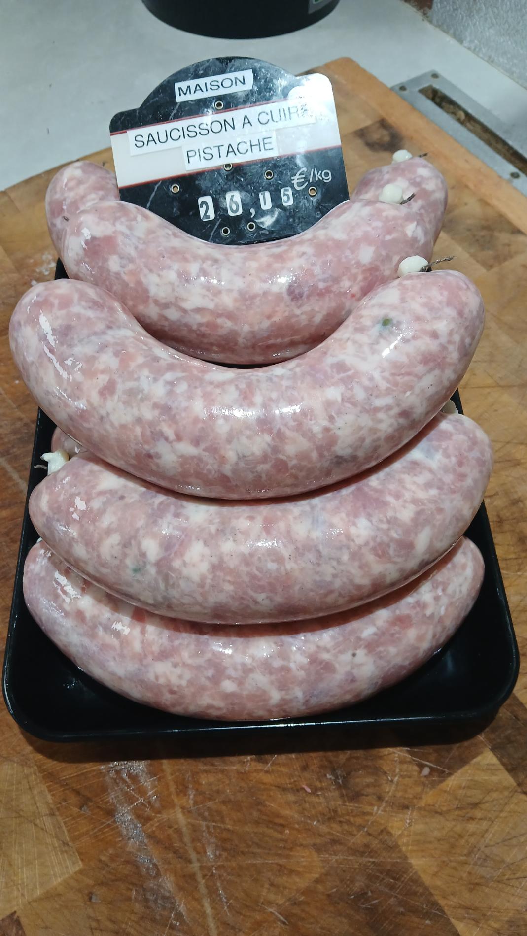 Saucisson à cuire pistaché